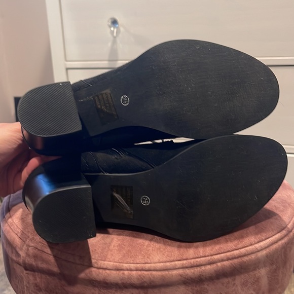 Black lace up booties - Picture 5 of 5